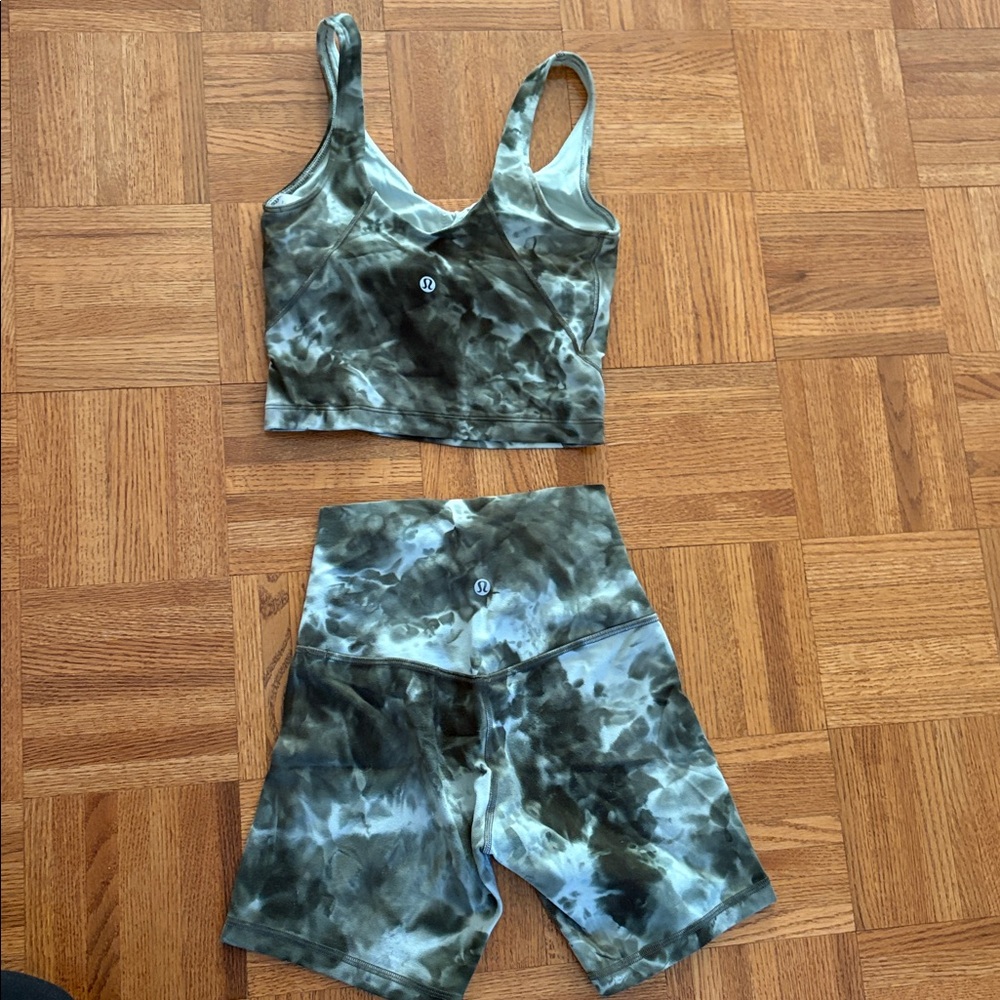 Tie-Dye Women’s athletic set Lululemon - Picture 2 of 2